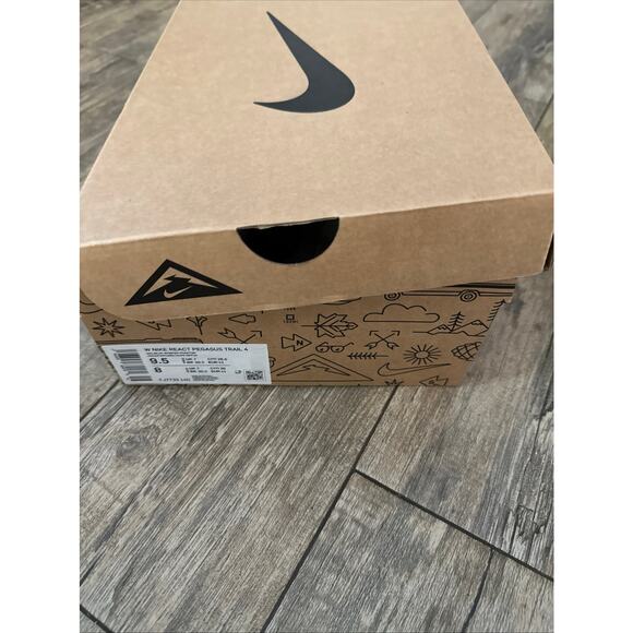 Nike Women's React Pegasus Trail 4 Sail Whisper Running Sneakers Shoes Size 9.5 - Picture 10 of 10